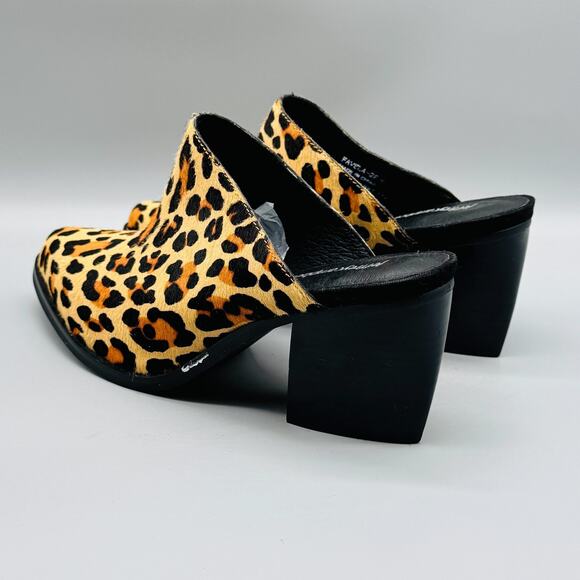 Jeffrey Campbell Women 9 Brown Favela Calf Hair Leopard Mules Slip On Block Heel - Picture 6 of 11